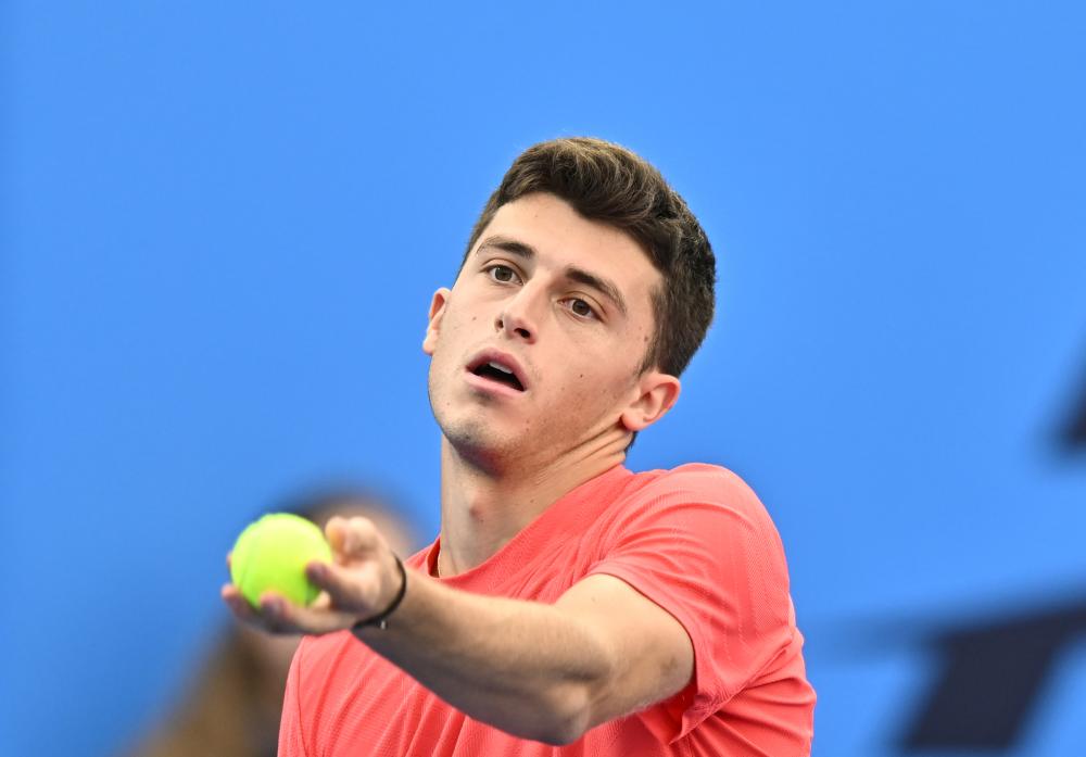 使他们从单 使他们从单