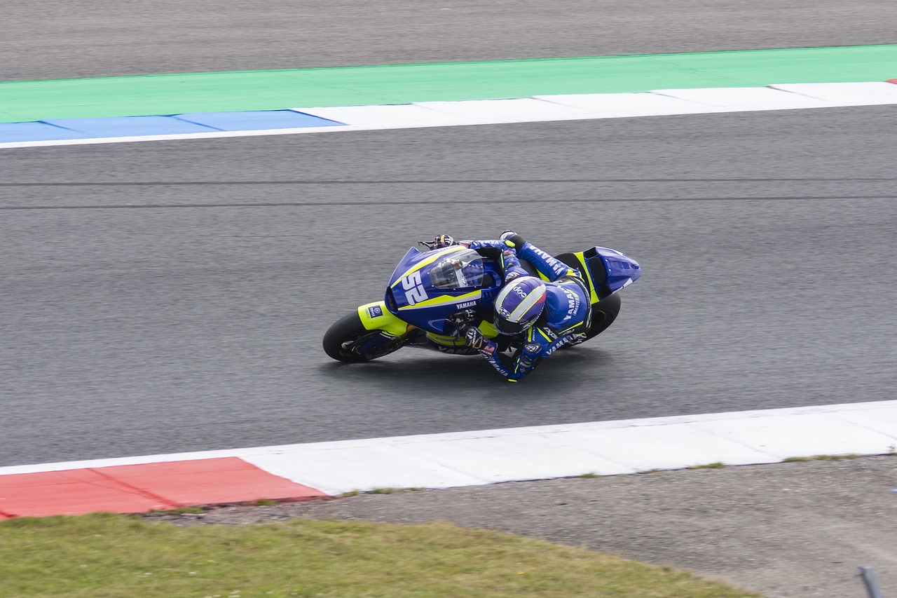 发展做出更 发展做出更